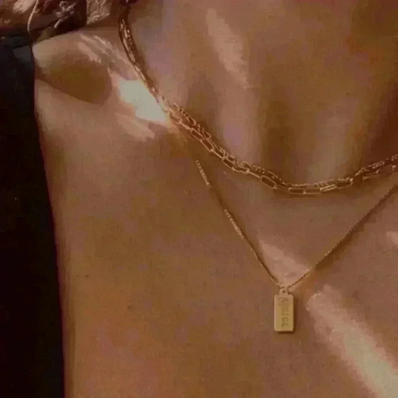 NWT 18K Gold Plated Minimalist Paper Clip Cain Link Layering Necklace - Picture 4 of 16